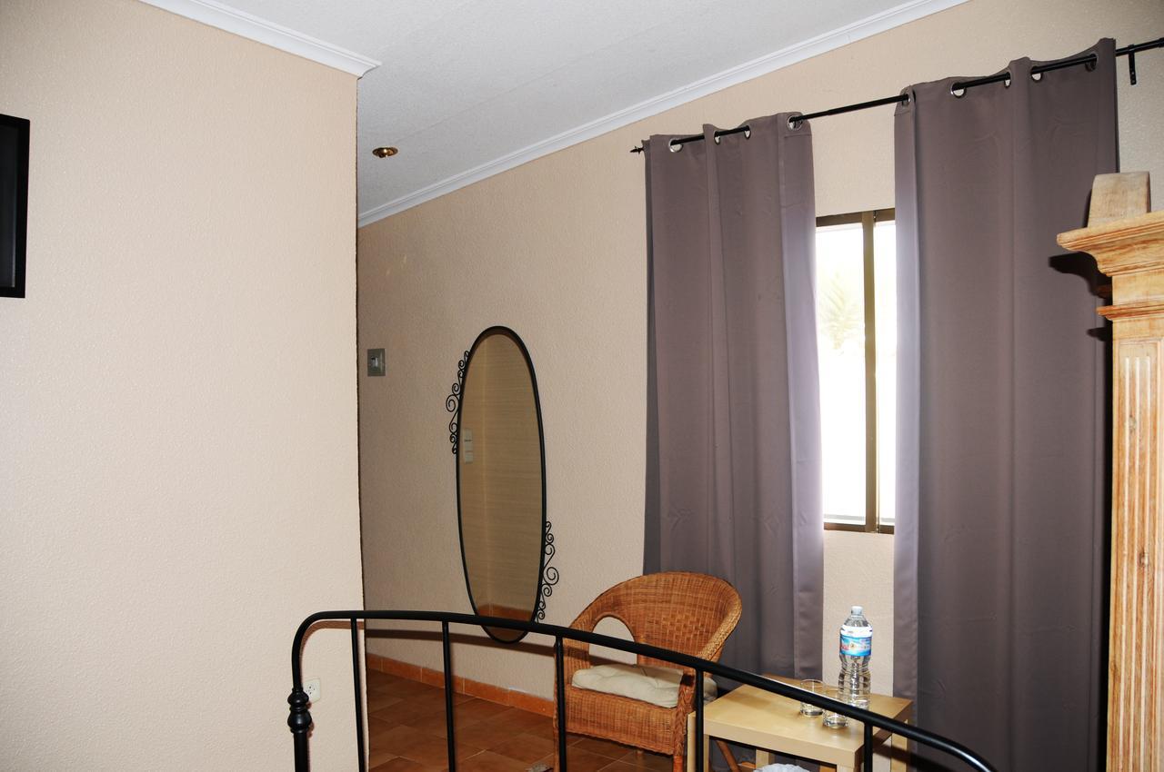 Casa Del Artista Bed & Breakfast Elche Exterior photo